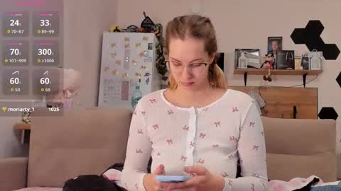 Snapshot of ms_foryou chatting on March 8, 2026, 2:04 am Ms ForYOU online show from March 8, 2026, 2:04 am