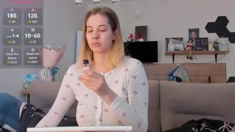 Snapshot of ms_foryou chatting on March 26, 2026, 3:45 am Ms ForYOU online show from March 26, 2026, 3:45 am