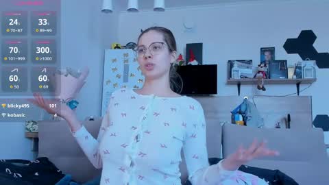 Snapshot of ms_foryou chatting on March 27, 2026, 8:26 am Ms ForYOU online show from March 27, 2026, 8:26 am