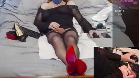 Jennifer online show from March 25, 2026, 11:33 pm