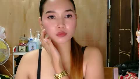 ms_maria8888 online show from October 8, 2025, 4:59 pm