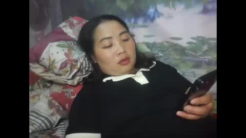 ms_pham online show from April 16, 2026, 4:19 pm