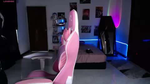 Manuela3 online show from October 29, 2025, 5:58 pm