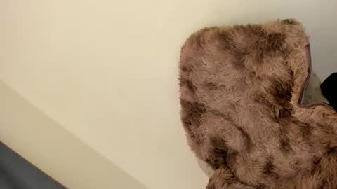 selena online show from January 10, 2025, 7:04 am