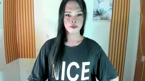 selena online show from October 5, 2025, 11:57 pm