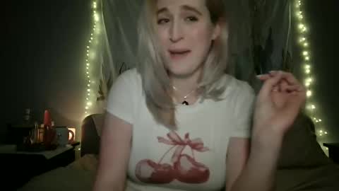 msclairewhatever online show from April 8, 2026, 6:35 am