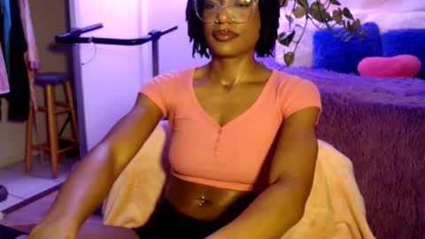 CocoSage online show from November 26, 2025, 8:59 am