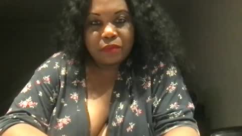 Snapshot of msjonemillion chatting on November 13, 2025, 2:10 am Chocolate Candy Stick online show from November 13, 2025, 2:10 am