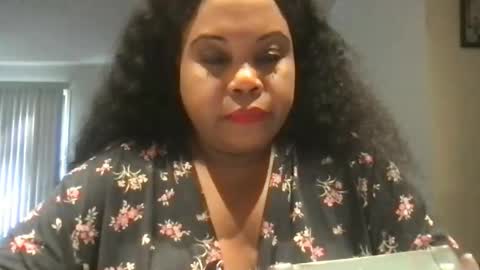 Snapshot of msjonemillion chatting on November 28, 2025, 5:59 pm Chocolate Candy Stick online show from November 28, 2025, 5:59 pm