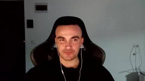 Victor online show from January 14, 2025, 9:09 pm