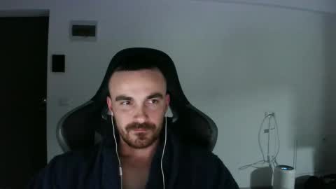 Victor online show from February 2, 2025, 4:11 pm