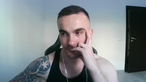 Victor online show from March 5, 2025, 2:34 pm