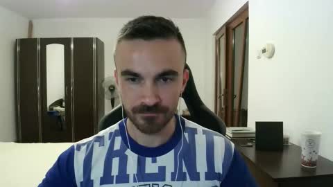 Victor online show from October 2, 2025, 4:14 pm