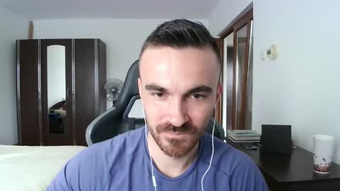 Victor online show from October 3, 2025, 10:01 am