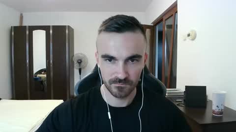 Victor online show from October 12, 2025, 2:38 pm