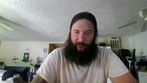 Snapshot of mudge chatting on July 17, 2026, 10:03 pm Mudge online show from July 17, 2026, 10:03 pm