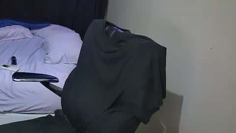 Muffdiver online show from January 5, 2025, 12:31 am