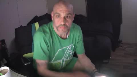 Muffdiver online show from March 30, 2026, 3:18 am