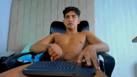 muichiro tokito1 online show from February 13, 2025, 9:41 am