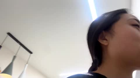 Snapshot of muiklecha chatting on February 19, 2026, 10:00 am Mia online show from February 19, 2026, 10:00 am