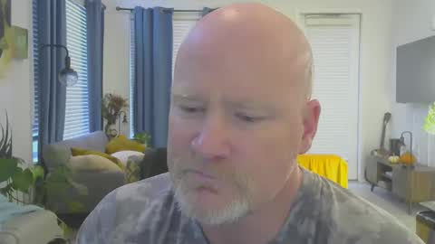 Snapshot of multipopper chatting on November 23, 2025, 5:57 pm multipopper online show from November 23, 2025, 5:57 pm