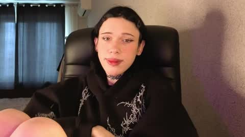 Snapshot of mun_poli chatting on April 24, 2026, 6:49 am Polik online show from April 24, 2026, 6:49 am