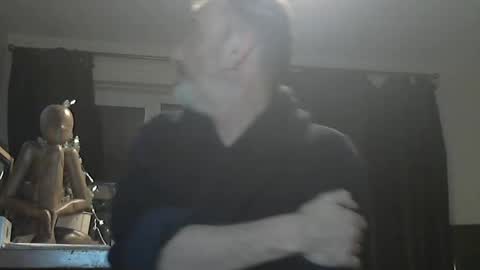 munch10 online show from December 22, 2024, 10:58 pm