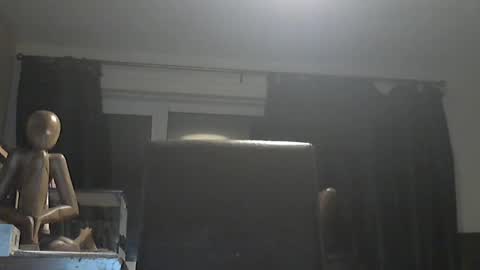 munch10 online show from January 4, 2025, 2:03 am