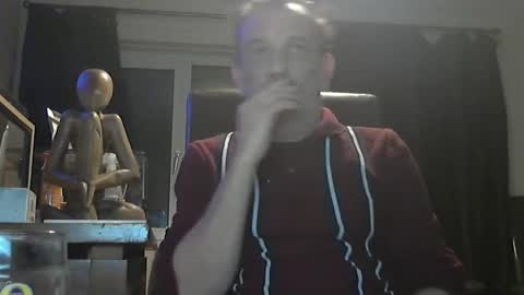 munch10 online show from February 22, 2025, 8:20 pm