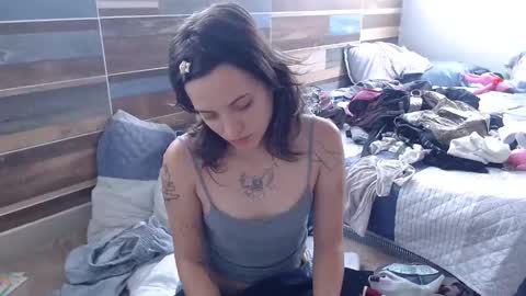 Snapshot of munchi_ chatting on October 8, 2025, 3:31 pm   online show from October 8, 2025, 3:31 pm