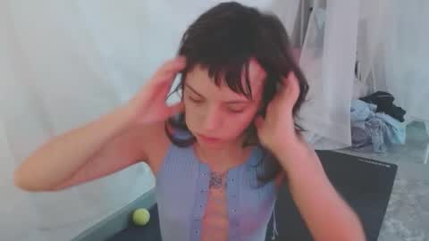   online show from November 16, 2025, 5:40 pm