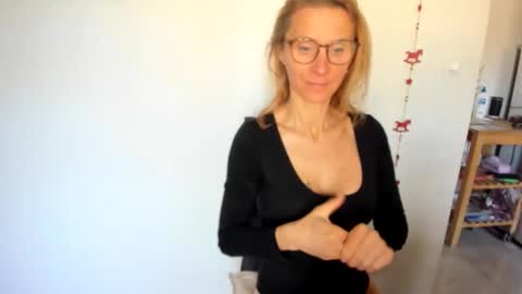 LOVELY JULIA  Peter DAY online show from March 24, 2026, 8:41 am