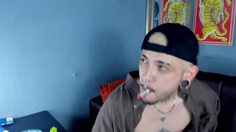 murdok  online show from May 15, 2026, 2:18 am
