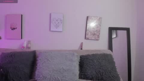 muriell_69 online show from January 8, 2026, 9:17 pm