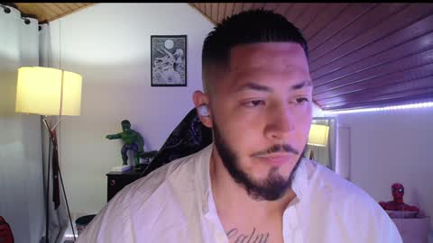 Snapshot of muscle_cock32 chatting on January 20, 2025, 6:42 am David Big online show from January 20, 2025, 6:42 am