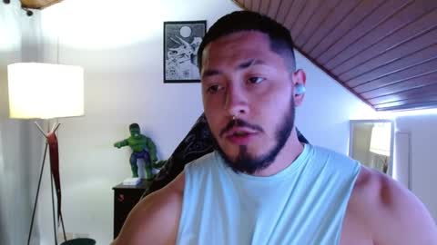 Snapshot of muscle_cock32 chatting on February 8, 2025, 5:18 am David Big online show from February 8, 2025, 5:18 am