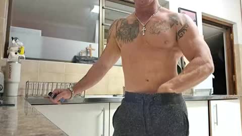 Snapshot of muscledaddy69s chatting on April 16, 2026, 1:39 am muscledaddy69s online show from April 16, 2026, 1:39 am