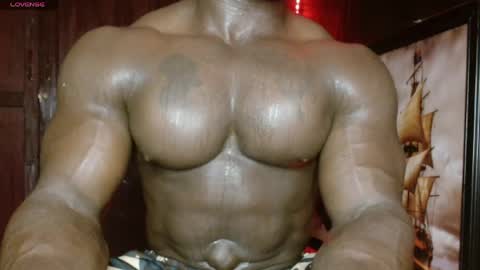 musclegod23 online show from April 21, 2026, 1:42 am