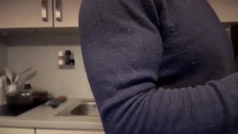 musclehair3 online show from February 5, 2025, 7:10 pm