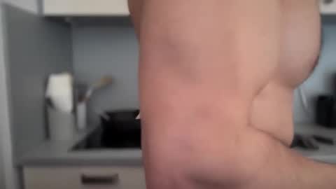 musclehair3 online show from March 7, 2025, 11:29 am