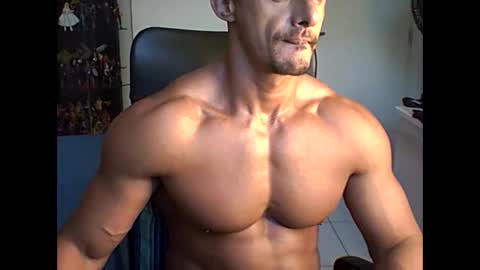 Snapshot of muscleoss chatting on January 10, 2025, 9:31 pm muscleoss online show from January 10, 2025, 9:31 pm