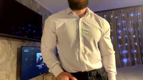 muscularjuggler online show from January 19, 2026, 3:38 pm