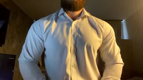 muscularjuggler online show from March 3, 2026, 1:56 am