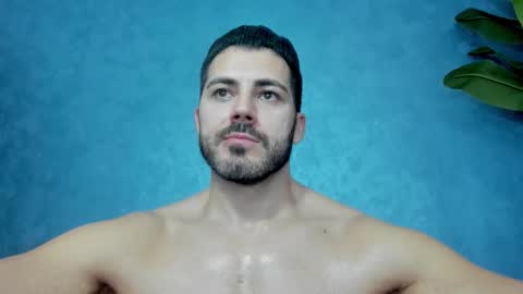 muscularmaster onlyfans online show from January 7, 2026, 11:18 pm