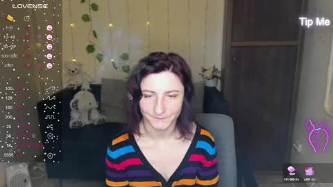 Snapshot of muse_kitty_jenia chatting on January 18, 2025, 5:10 am Jenya online show from January 18, 2025, 5:10 am