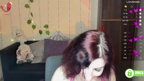 Snapshot of muse_kitty_jenia chatting on February 7, 2025, 4:59 am Jenya online show from February 7, 2025, 4:59 am