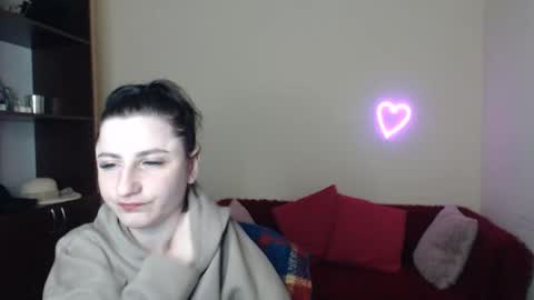 Jeneva online show from November 12, 2025, 7:03 pm