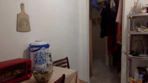 Snapshot of muse_online chatting on December 11, 2024, 5:37 pm Muse Ali online show from December 11, 2024, 5:37 pm