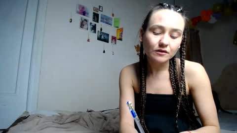 Snapshot of muse_online chatting on December 16, 2024, 1:21 am Muse Ali online show from December 16, 2024, 1:21 am