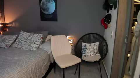 VALENTINA Luna  online show from April 21, 2026, 1:42 am